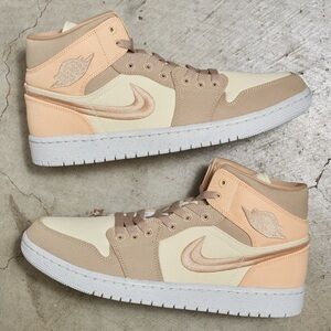 SAMPLE Nike Air Jordan 1 Mid SE ‘Muslin/Celestial Gold/Sail/Desert’